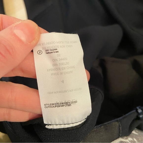 Vince. Women’s black romper jumpsuit in size 4 - Picture 12 of 12